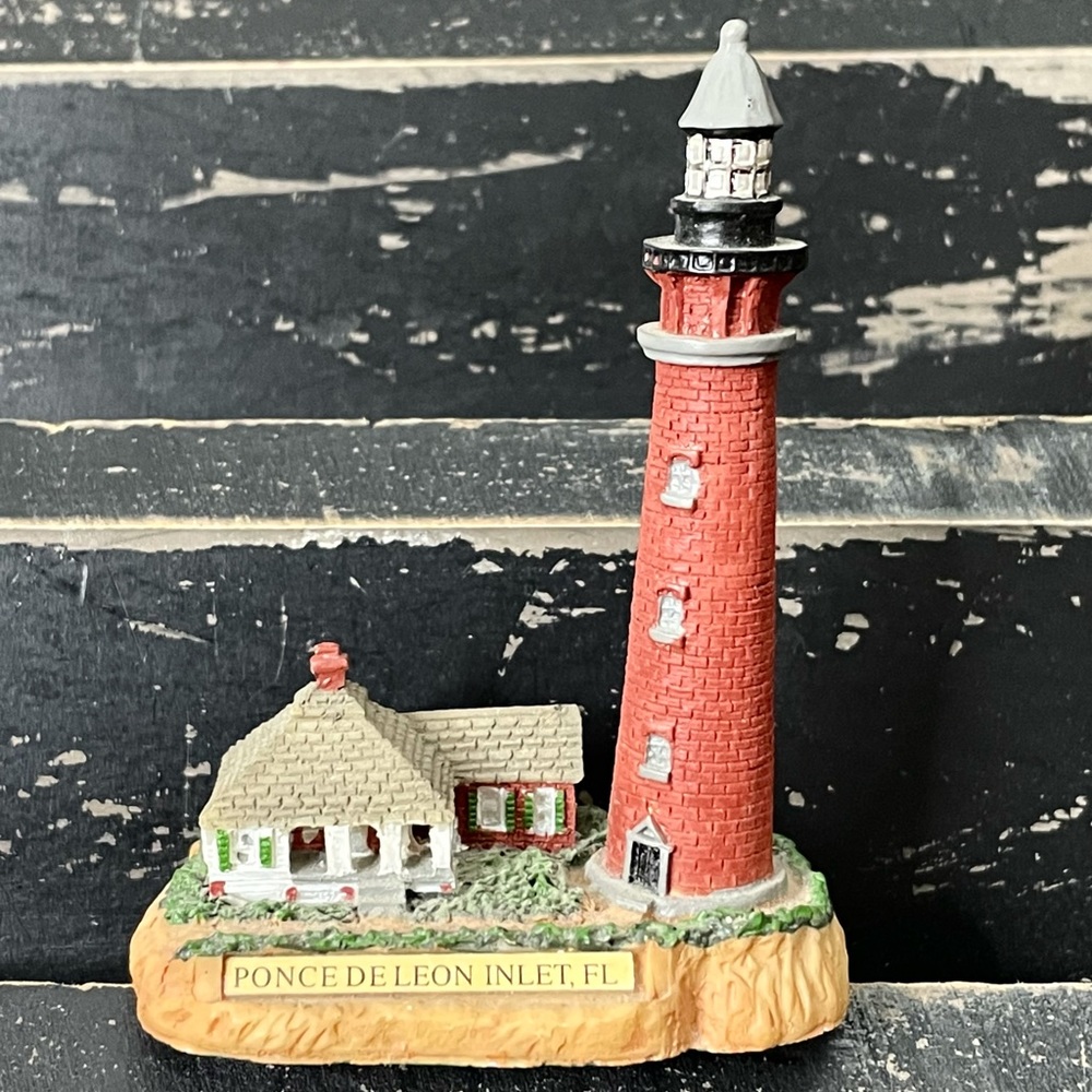 Ponce DeLeon Inlet, FL Miniature Lighthouse Figure
